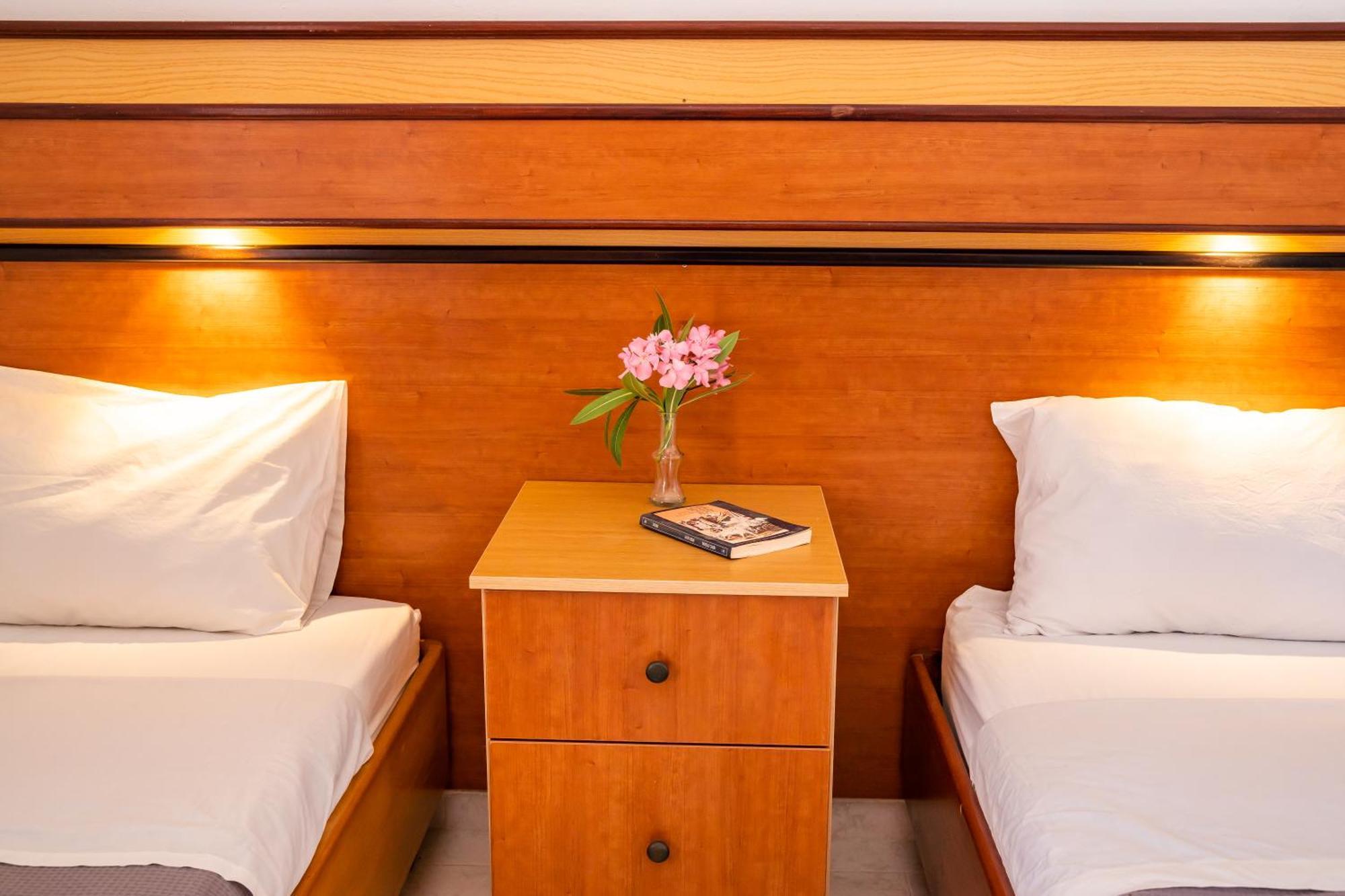 Sun Week Bay Hotell Lefkos  Rom bilde